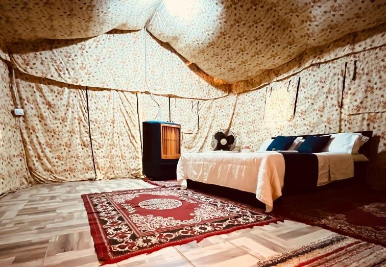 images/Rooms/tent1.jpg